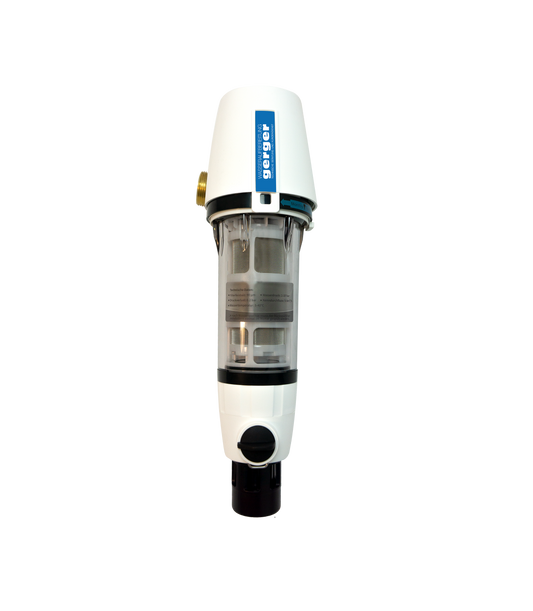 Der manuell bedienbare Rückspülfilter, ausgestattet mit integriertem Druckminderer und Manometer, ist zur Filtration von Trink- und Brauchwasser konzipiert. Er schützt Wasserleitungen und die angeschlossenen wasserführenden Systeme vor Korrosions- und Funktionsschäden, die durch Fremdteilchen wie Rost, Späne oder Sand verursacht werden können.
